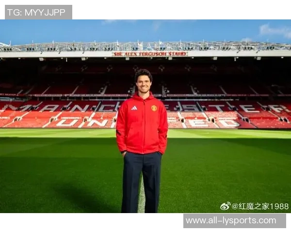 曼联球迷五连胜才理发拉门斯期待再赢两场继续庆祝