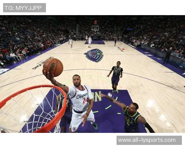 德怀特鲍威尔缺阵独行侠战绩惨淡反之回归战斗力十足